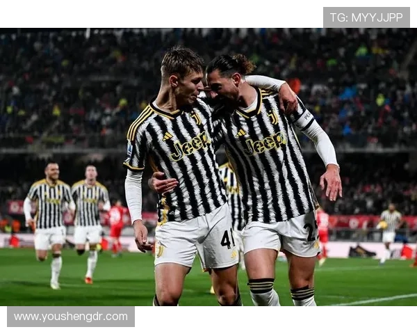 尤文图斯与那不勒斯激战正酣谁将赢得意甲巅峰对决的荣耀